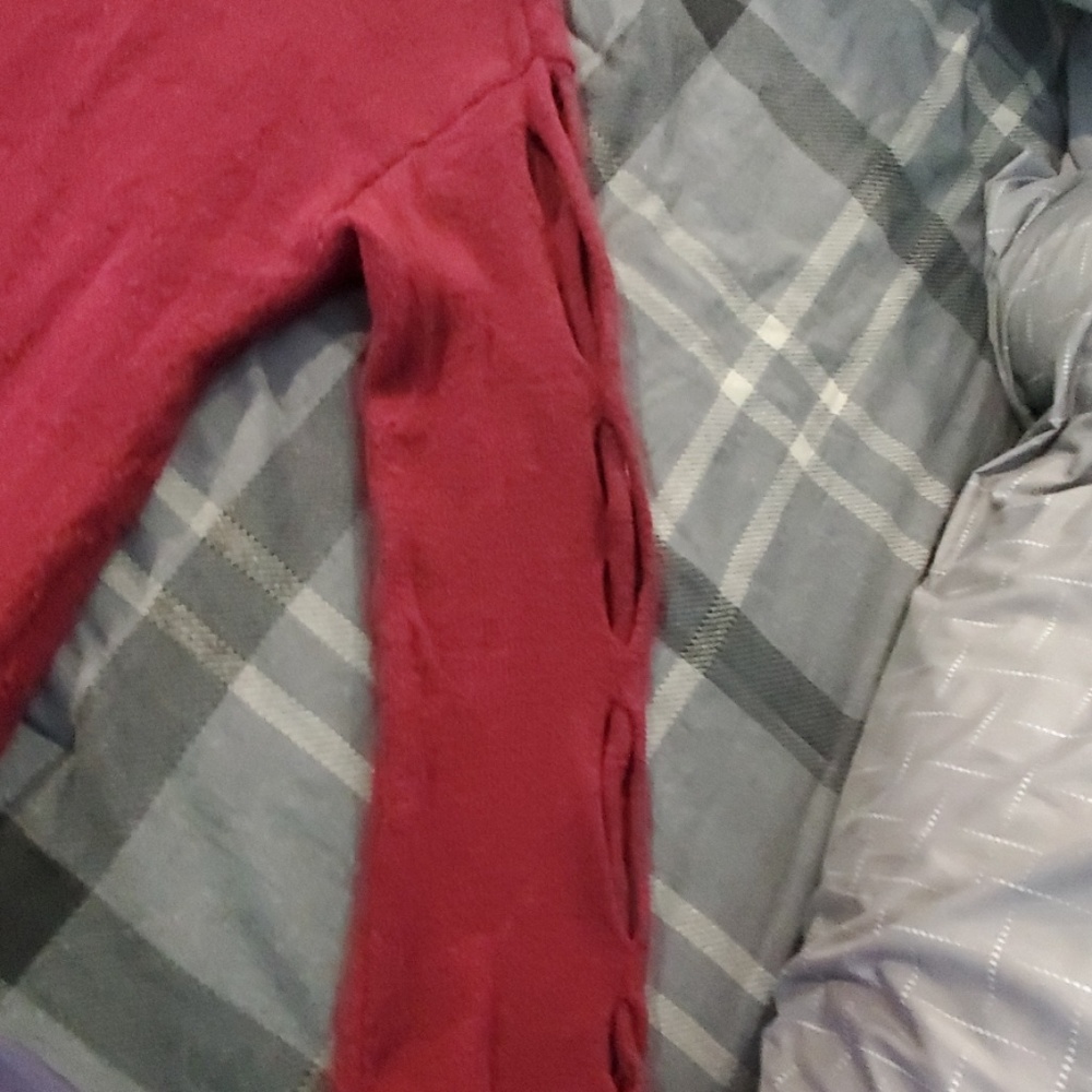Sweater - Picture 3 of 3